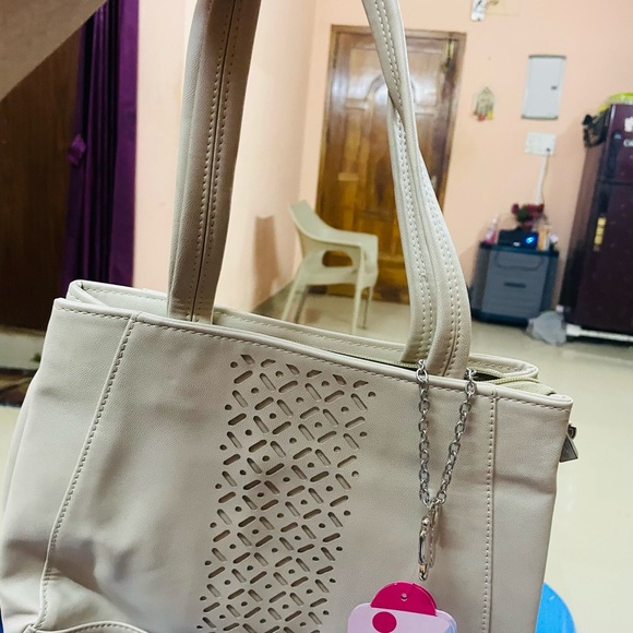 Brand new butterflies bag - Picture 9 of 13